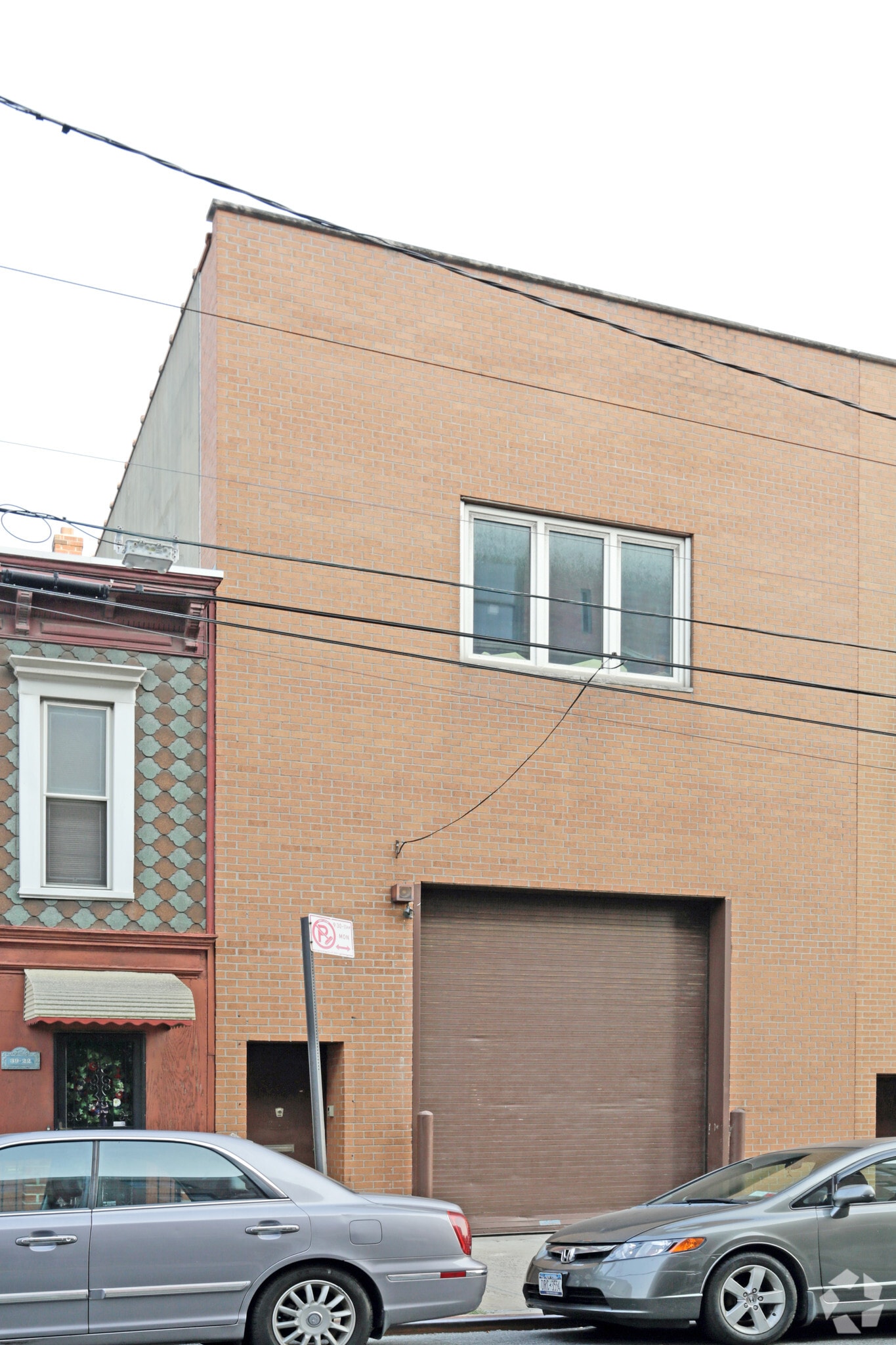 39-20 Crescent St, Long Island City, NY for lease Primary Photo- Image 1 of 4