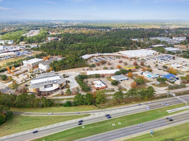 315 N Highway 190, Covington, LA à louer - Photo du bâtiment - Image 2 de 15