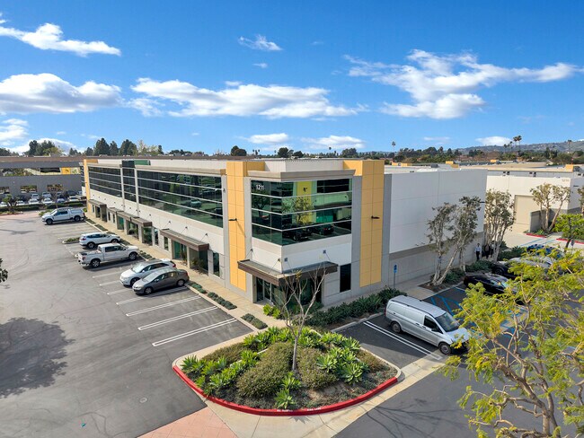 Plus de détails pour 1211 Flynn Rd, Camarillo, CA - Industriel à vendre