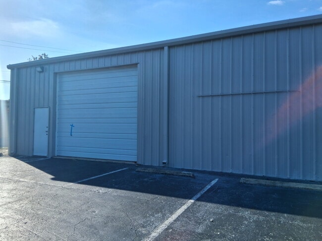 More details for 1202-2 NE Pine Island Rd, Cape Coral, FL - Industrial for Lease