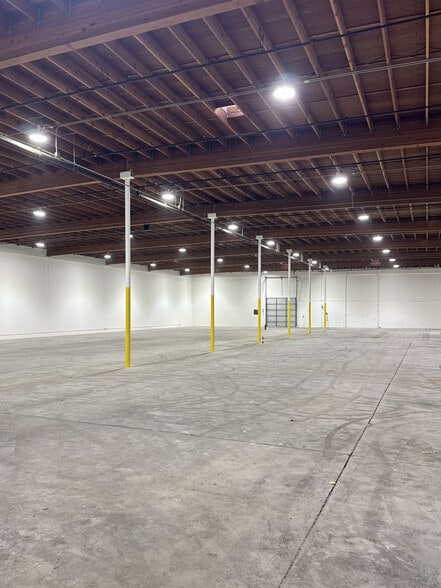 278 Lawrence Ave, South San Francisco, CA for lease - Interior Photo - Image 1 of 2