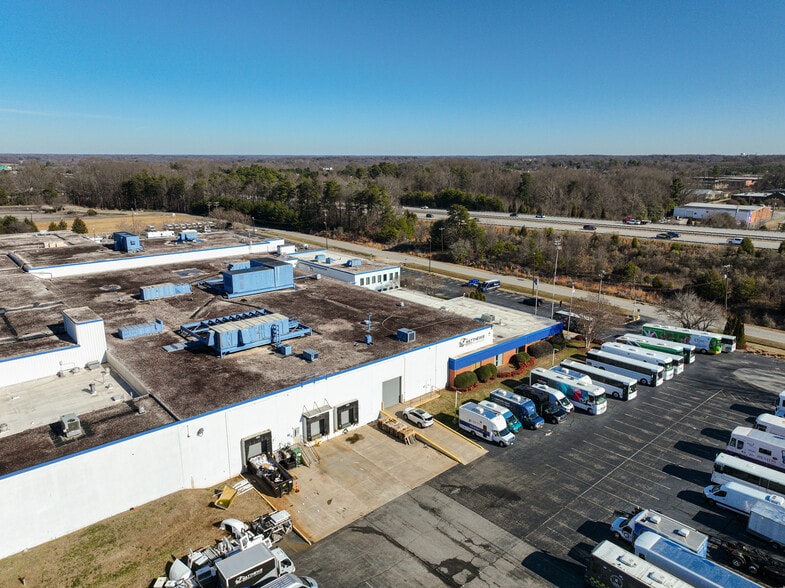 211 American Ave, Greensboro, NC for sale - Building Photo - Image 2 of 10