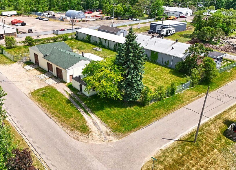 3016 Hunt St, Lansing, MI à vendre - Aérien - Image 2 de 5