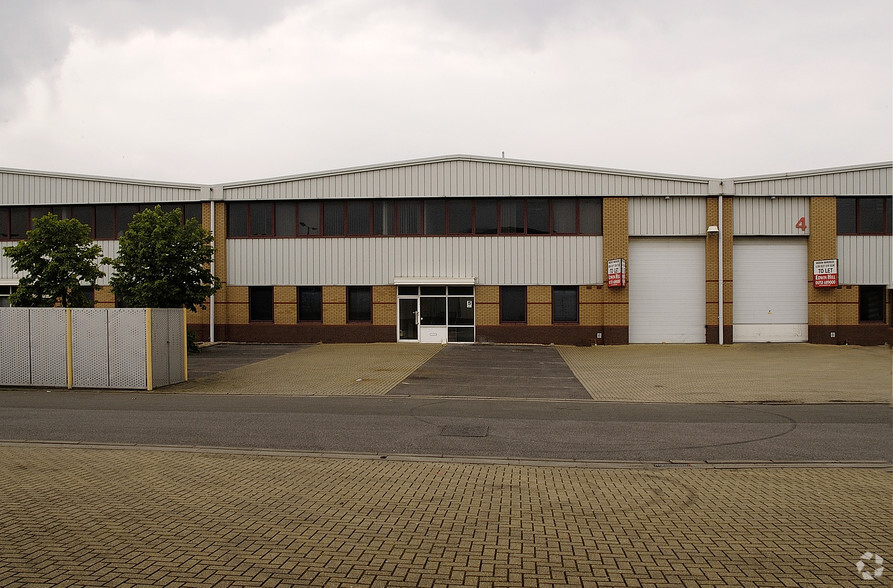 Beta Way, Egham for lease - Primary Photo - Image 1 of 1