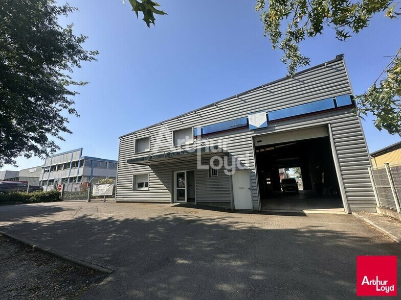 Flex dans Cesson-Sévigné à louer - Photo du bâtiment - Image 1 de 7