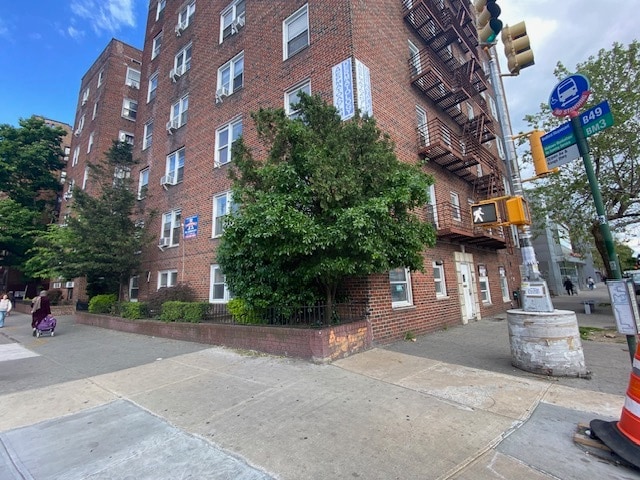 2000 Kings Hwy, Brooklyn, NY à louer - Photo du bâtiment - Image 1 de 31