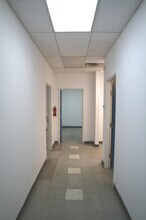 3857 E Southcross Blvd, San Antonio, TX à louer Photo intérieure- Image 2 de 11