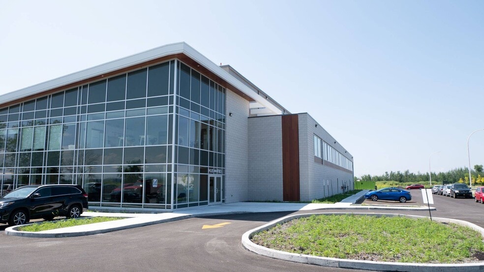 6485-6505 Rue Eugène-Héroux, Saint-hubert, QC for lease - Building Photo - Image 1 of 2