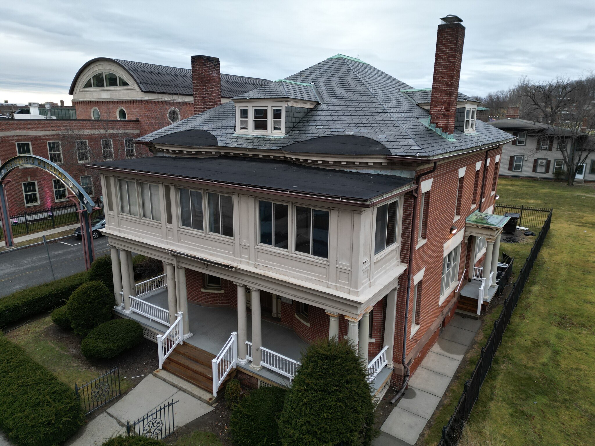 73 Chestnut St, Springfield, MA à vendre Photo du bâtiment- Image 1 de 21