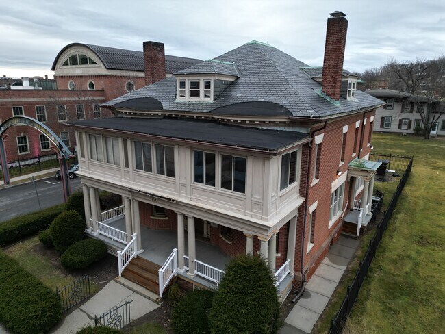 More details for 73 Chestnut St, Springfield, MA - Office for Sale