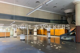 Bureau/Commerce de détail dans Barcelone, Barcelona à louer Photo intérieure- Image 2 de 10