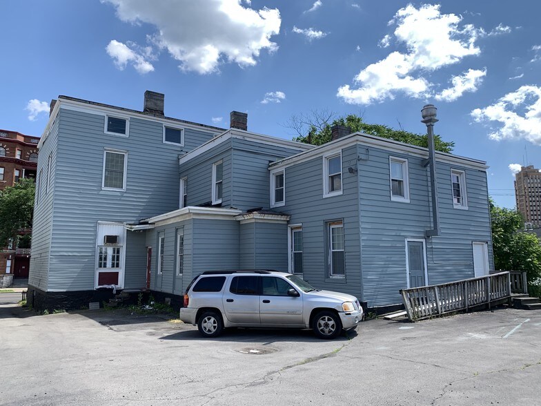 423 James St, Syracuse, NY à vendre - Photo du bâtiment - Image 2 de 13