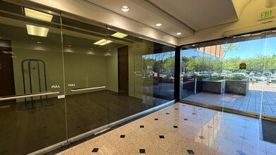 1225 W 190th St, Gardena, CA à louer Photo intérieure- Image 2 de 16