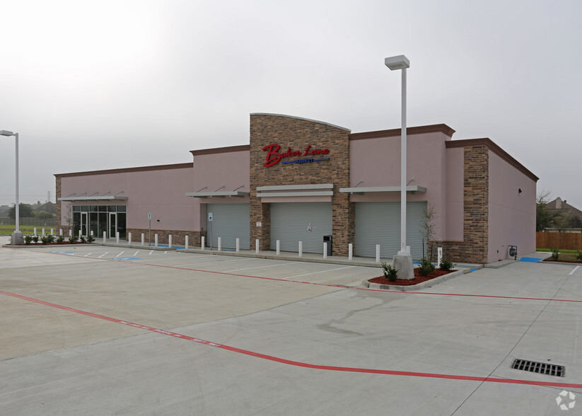 2121 W Baker Rd, Baytown, TX for sale - Building Photo - Image 1 of 1