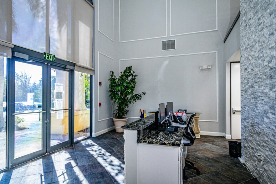 4450 NW 126th Ave, Coral Springs, FL for lease - Interior Photo - Image 3 of 30
