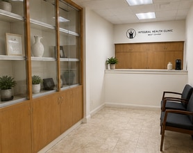 855 N Lark Ellen Ave, West Covina, CA for lease Interior Photo- Image 2 of 9