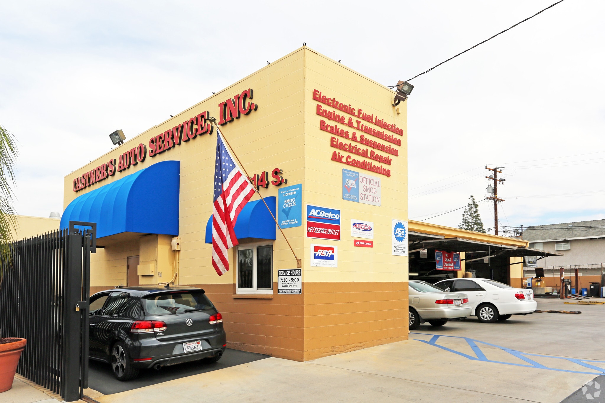 214 S Bradford Ave, Placentia, CA for sale Primary Photo- Image 1 of 4