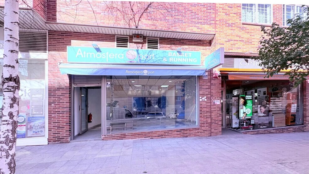 Immeuble residentiel dans Coslada, Madrid à vendre - Photo du bâtiment - Image 1 de 7