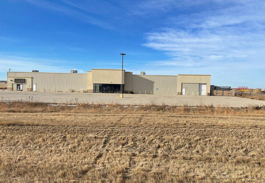 6527 Highway 40, Tioga, ND for sale - Building Photo - Image 1 of 1