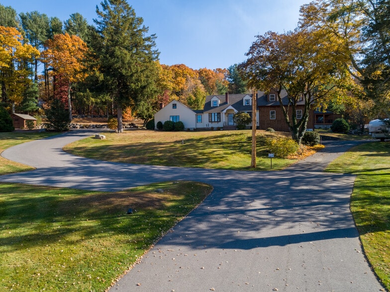 47 Hartford Tpke - Action Water Gardens portfolio of 2 properties for sale on LoopNet.ca - Building Photo - Image 2 of 46