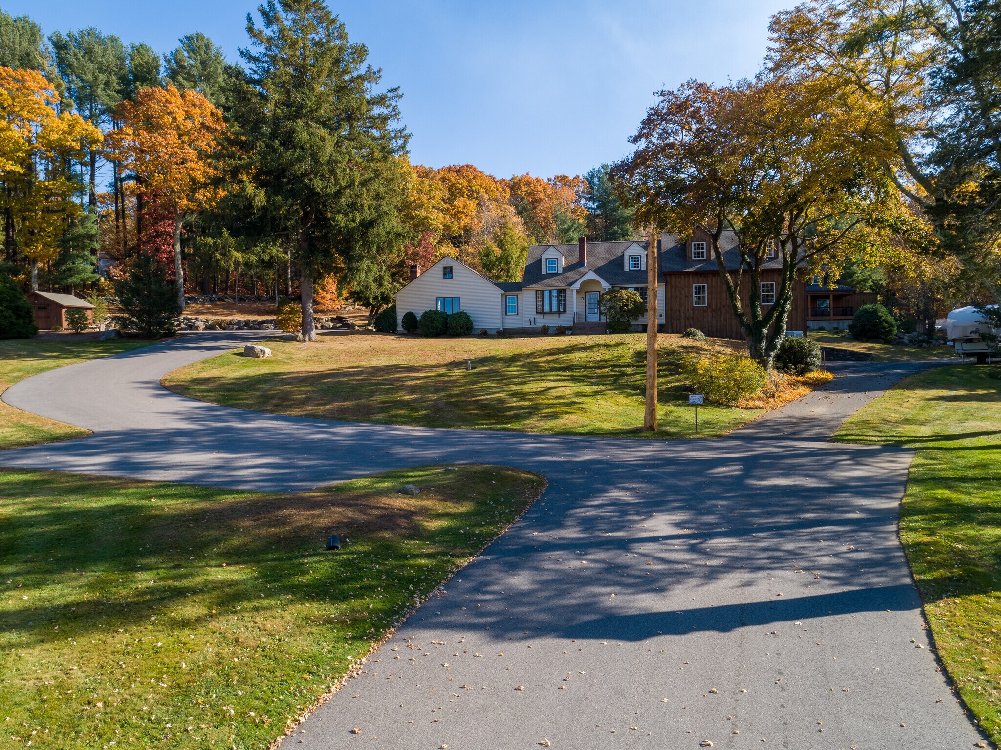 47 Hartford Tpke, Tolland, CT for sale Primary Photo- Image 1 of 41