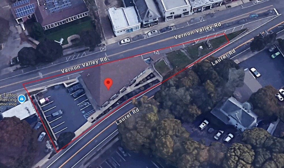 120-124 Laurel Rd, East Northport, NY for sale - Aerial - Image 3 of 26