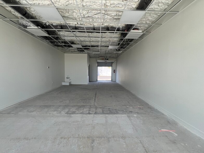 1324-1326 W University Dr, Tempe, AZ for lease - Interior Photo - Image 2 of 5