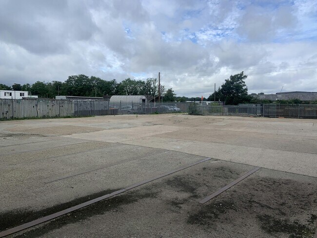 More details for Selsdon Rd, South Croydon - Land for Lease