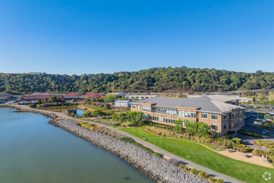 2350 Kerner Blvd, San Rafael, CA à louer - Aérien - Image 2 de 10