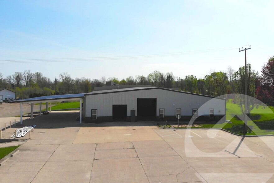 4658 S Custer Rd, Monroe, MI à louer - Photo du bâtiment - Image 2 de 4
