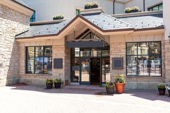 136 E Thomas Pl, Beaver Creek, CO for lease Building Photo- Image 1 of 3