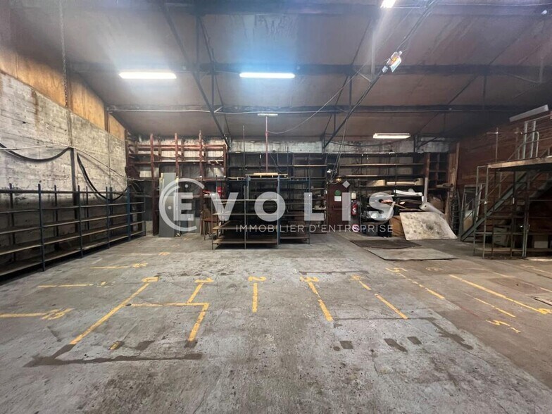 Flex in Nogent Sur Marne for lease - Interior Photo - Image 2 of 6