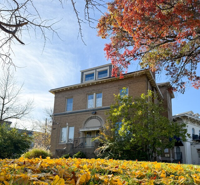 2605 Woodburn Ave, Cincinnati, OH à vendre - Photo du bâtiment - Image 2 de 17