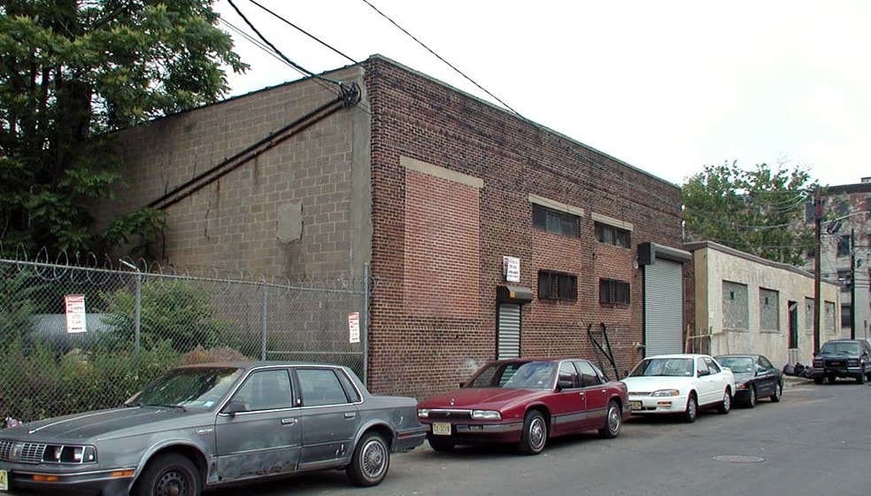 9-13 Dey St, Newark, NJ for sale - Primary Photo - Image 1 of 5