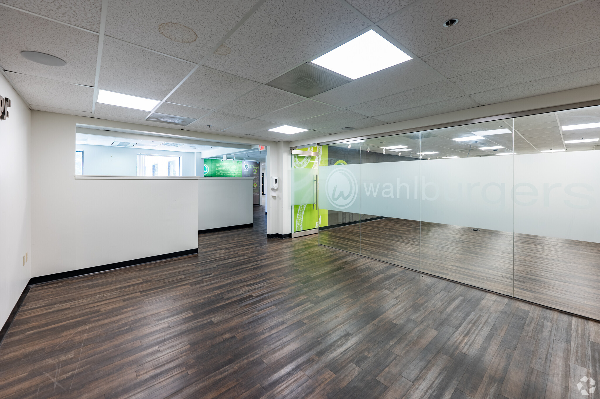 350 Lincoln St, Hingham, MA for lease Interior Photo- Image 1 of 7