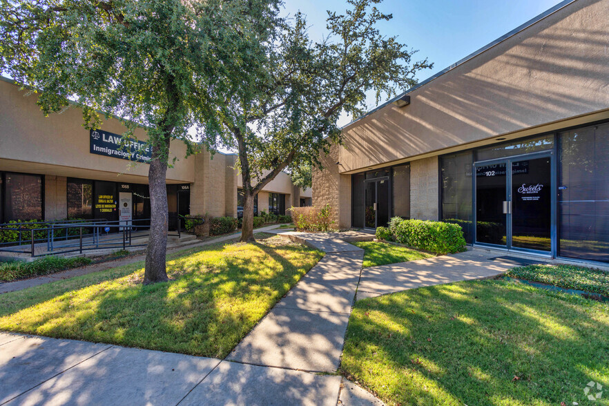 1150 Empire Central Pl, Dallas, TX for lease - Building Photo - Image 3 of 6