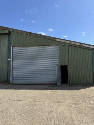Plus de détails pour Ashfield Place Farm, Debenham - Industriel à louer