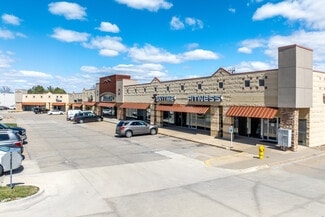 Plus de détails pour 8401-8475 Hickman Rd, Urbandale, IA - Commerce de détail à louer