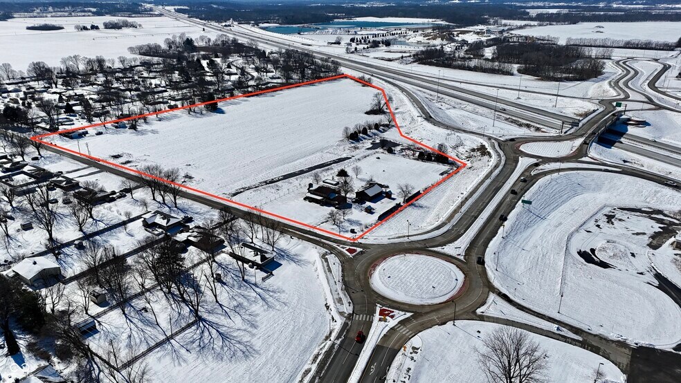 820 Mullinix Rd, Greenwood, IN à vendre - Photo du bâtiment - Image 2 de 7