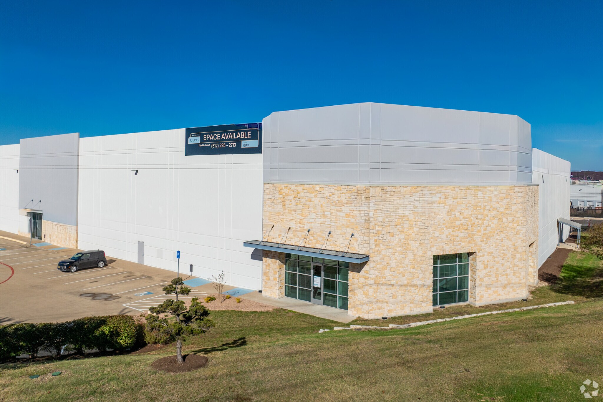 2200 Grand Avenue Pky, Austin, TX à louer Photo principale- Image 1 de 28