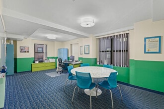 481 Eighth Ave, New York, NY à louer Photo intérieure- Image 1 de 22