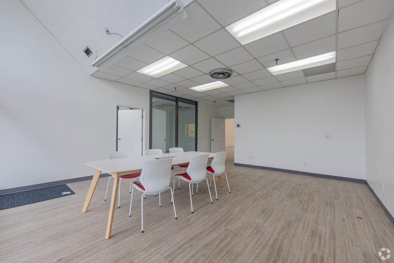 50-70 Novopharm Ct, Toronto, ON M1B 2K9 - Unit 66 - - Interior Photo - Image 1 of 5