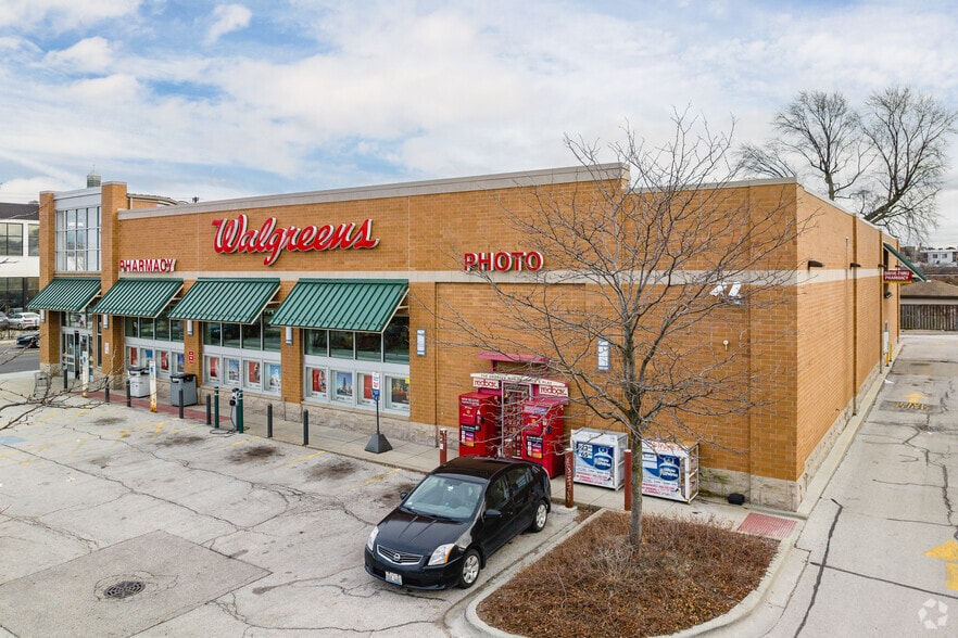 2744 N California Ave, Chicago, IL à vendre - Photo du bâtiment - Image 2 de 5