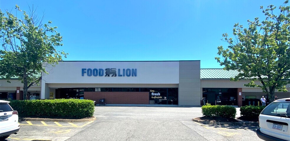 1122-1192 Big Bethel Rd, Hampton, VA à louer - Photo du bâtiment - Image 3 de 9