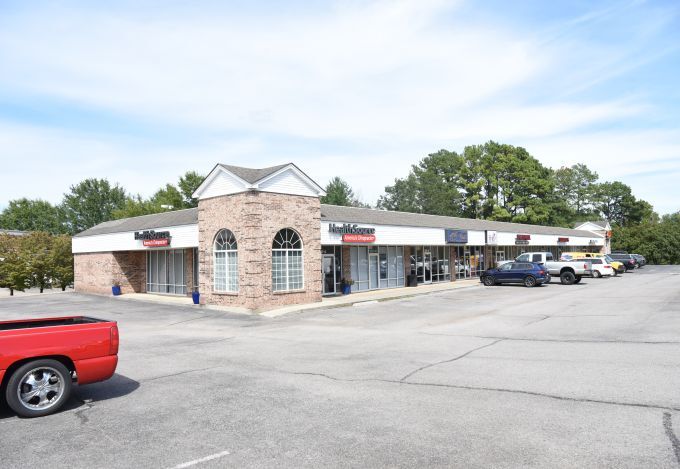 1207 E Forrest St, Athens, AL for lease - Building Photo - Image 1 of 4