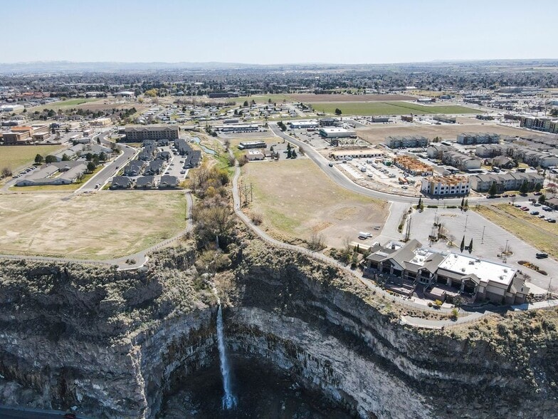 TBD Canyon Crest Lot, Twin Falls, ID for sale - Primary Photo - Image 1 of 9