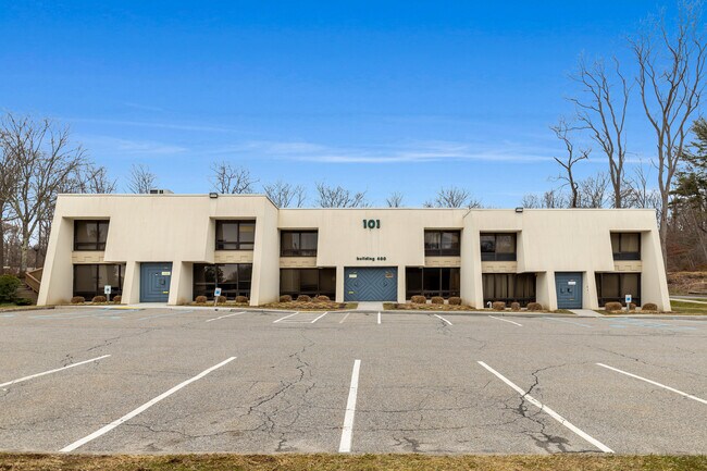 Plus de détails pour 101 S Bedford Rd, Mount Kisco, NY - Bureau à vendre