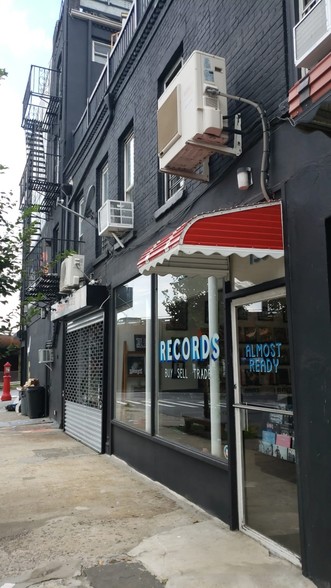561 Clinton St, Brooklyn, NY for sale - Building Photo - Image 2 of 30
