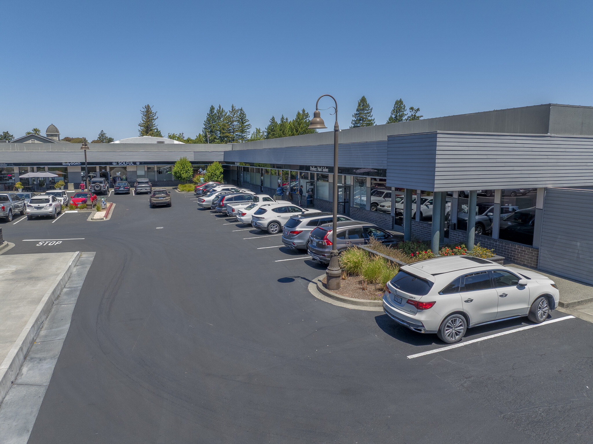 775-801 S Gravenstein Hwy, Sebastopol, CA for lease Building Photo- Image 1 of 16