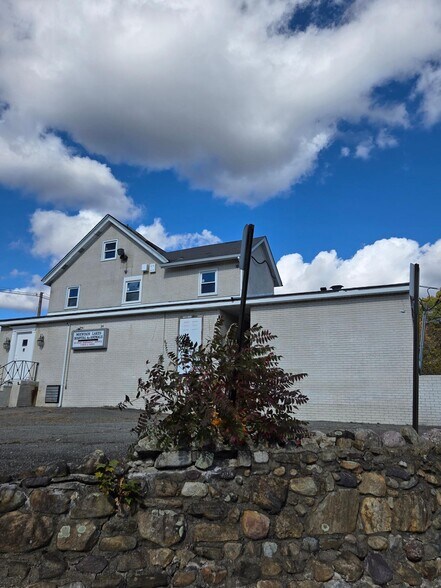 360 Us-46, Mountain Lakes, NJ à vendre - Photo du bâtiment - Image 2 de 24